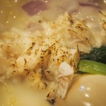 鯛ラーメン 銀次、ぷるっと。 - ぷるっと塩（炙り鯛の身ほぐし）