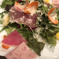 RISTORANTE Orobianco - イタリア産生ハムと彩り野菜のサラダ