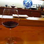 温石 - カウンター正面