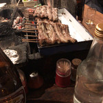 うなちゃん - うなちゃん(白焼きを仕込み中)