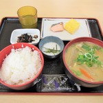 鴻ノ池サービスエリア 上り線 フードコート - 豚汁定食。650円