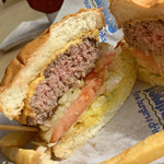 Islans Fine Burgers and Drinks - 