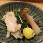 すし屋 真魚 - 茸のおひたし