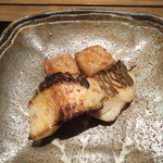 神楽坂 石かわ - 焼物　まながつおの七味醤油焼　胡桃麩