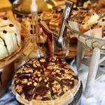 チムニー - ほうじ茶ケーキ、タルトシャテーヌ（栗のタルト）、ブルーベリーシフォン