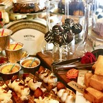 チムニー - スティックチョコの中はシロップを浸したスポンジ