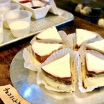 チムニー - パンナコッタ、チョコミントケーキ