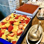 チムニー - フルーツトライフル、ティラミス