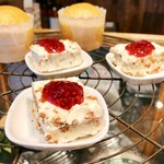 チムニー - 途中登場のアイス「グラリース」（カッサータのようなアイス）