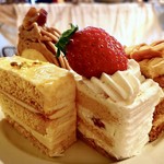 チムニー - ７皿目＠ツィトローネンシュニッテン？、苺ショート