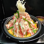 創作中国料理 勝 - 生姜焼き風火山鍋