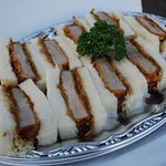 とんかつ稲 - お持ち帰り専用ヒレかつサンド。