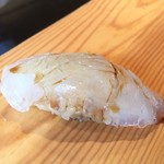 鮨し人 - 平目の昆布締め