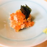 鮨し人 - ズワイガニ・ウニ・イクラのちらし寿司