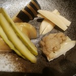 すし処 魚 のへそ - お漬物盛合せ・６００円