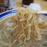 味の三平 - みそラーメン（麺）