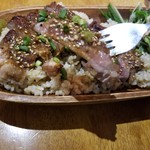 池袋ビッグアイランドグリルアンドバー - お肉屋さんのとっておきステーキ丼