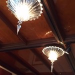 オテル・ドゥ・ミクニ - アールデコなランプ