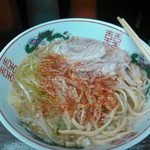 ラーメン二郎 - 一味投入