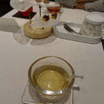 レーヌ デ プレ - 