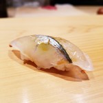 こま田 - 細魚　昆布〆で