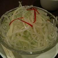 北京宮廷料理 涵梅舫 - 細切りセロリレモンソースがけ　￥900