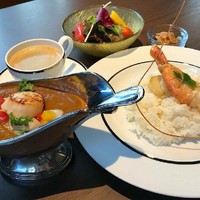 ◆シーフードカレー(手長エビ／帆立貝柱／アオリイカ)