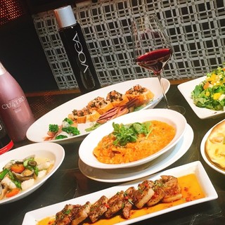 Jyojyoでワンランク上の女子会を 女子会プランお食事コースorお酒飲みコース 1980円 ジョジョ カミーノ Jyojyo Camino 剛志 ダイニングバー 食べログ