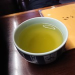 お茶も継ぎ足してくれる 201812