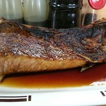 にしざわ食堂 - 全長約30cm、最も厚い部分が４cmほど巨大空母かな(^_^;)