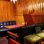 ダルバートダイニング - ソファ席