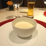 ラ・グランターブル ドゥ キタムラ - 冷たい桃のスープ