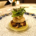 ラ・グランターブル ドゥ キタムラ - 北海道産 帆立貝のソテーと 　愛知産 鱚のフリチュール 　松茸をあしらって