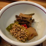 蔵精 - 炊き合わせ　ぜんまいと高野豆腐・蓮根・棚原さんのパプリカうま煮・苦瓜の胡麻煮