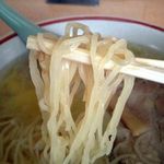 Airakutei - 塩ワンタン麺（麺アップ）