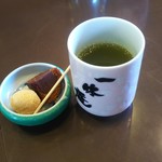 一休本舗 - サービスの和菓子