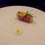 炭火焼鳥コクレ - 胸肉と菊の生春巻き