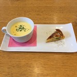 ブリッジ 日本橋 - スープとキッシュ