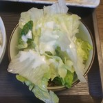 魚匠屋 - パリパリのレタスで質よし。