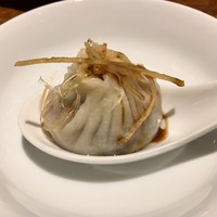 盤古殿 コレド日本橋店 - フカヒレ小籠包