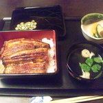 うなぎ屋酒坊・画荘 越後屋 - うな重（上）でございます