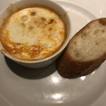 キャトルラパン - パンがとまらない