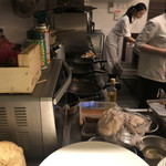 キャトルラパン - ライブキッチン