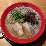 博多新風ラーメン食堂 - 新風麺（780円）