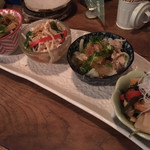 酒町ちゅうじろう - ひと手間加わってコスパ抜群の「おばん菜盛り」