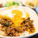 タイキュイジーヌ　プリンスアンドプリンセス - 鶏ひき肉のガパオごはん