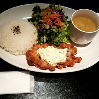 個室あり 梅田でランチに使えるカフェ ランキング 食べログ