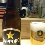 和食とお酒 紬 - サッポロ黒ラベル中瓶。