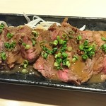 和食とお酒 紬 - 牛ハラミの酒盗バター。