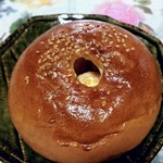 フランボワ - 豚まんパン　１４０円
